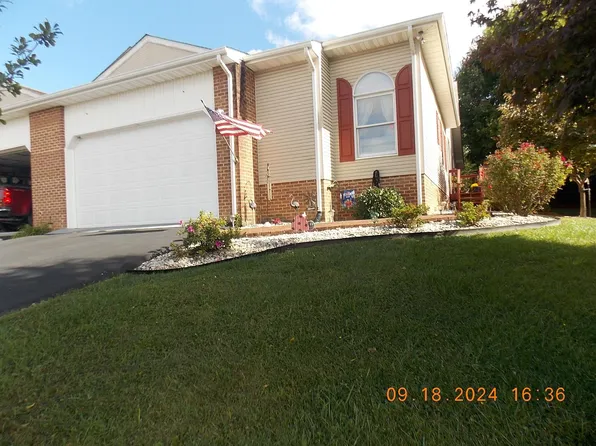 510 Kamran Dr, Christiansburg, VA 24073
