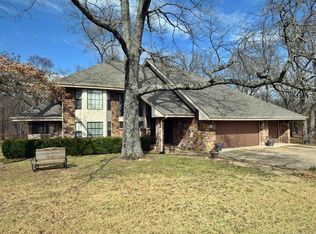 19 N 2nd St, Stilwell, OK 74960