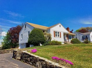 180 Green Valley Rd, Stratford, CT 06614