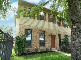 9106 Lakes At 610 Dr, Houston, TX 77054