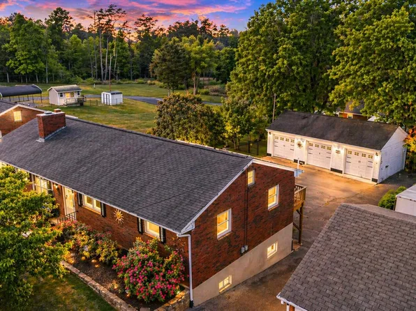 1625 Eanes Rd, Roanoke, VA 24014