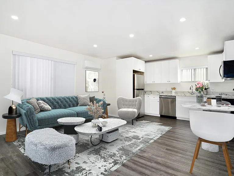 ZELZAH APARTMENTS — Photo 41