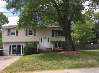 41 Sprague Ave, Warwick, RI 02889