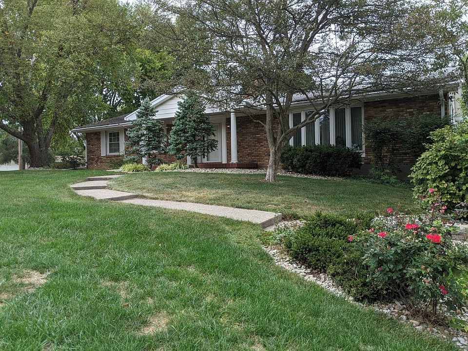 1st image of 6096 Countryhills Dr
