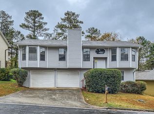 6298 Phillips Creek Dr, Lithonia, GA 30058