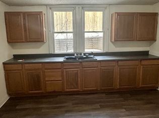 302 E 16th St #4, Hibbing, MN 55746