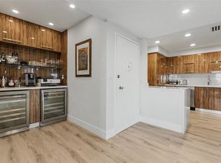 Arlen House West, Sunny Isles Beach, FL 33160