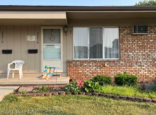25216 Four Potomac, South Lyon, MI