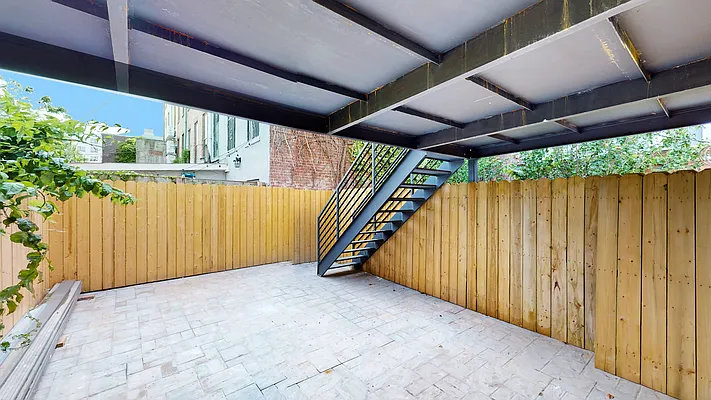 Sold by Platt New York | media 20