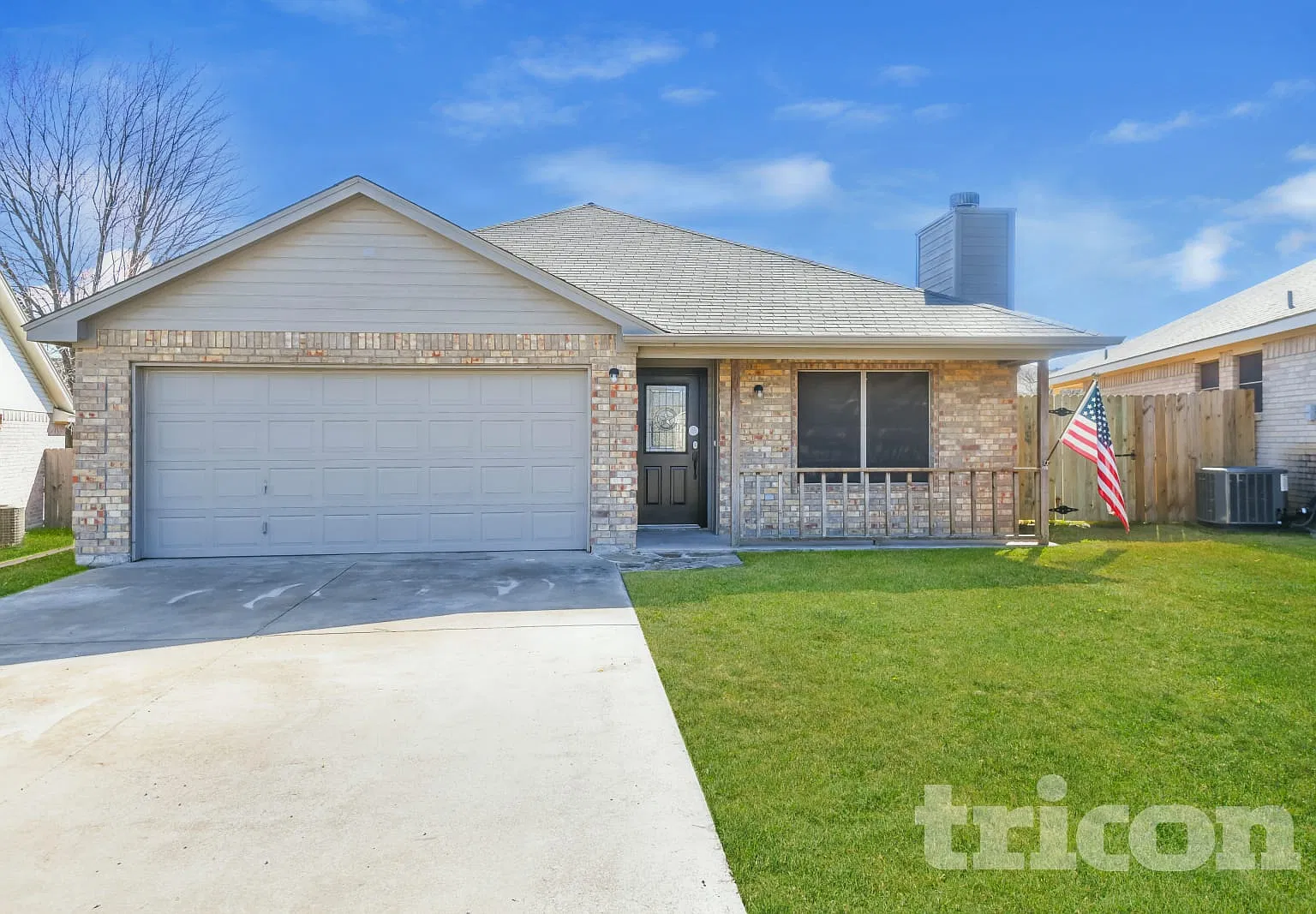 825 Rambling Court Granbury TX — Photo 1