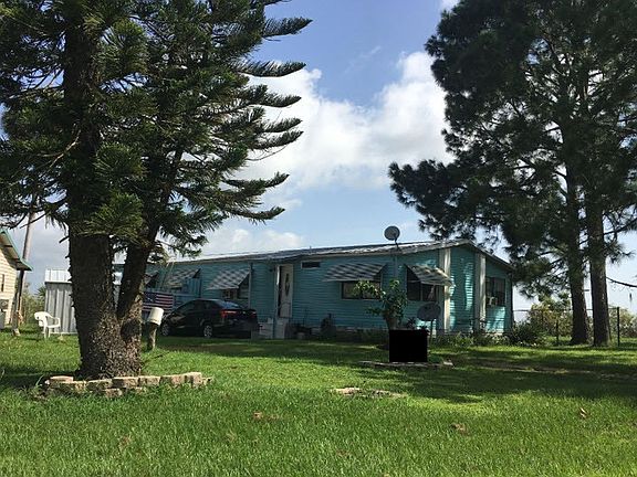 3rd image of 17028 Elderberry Dr