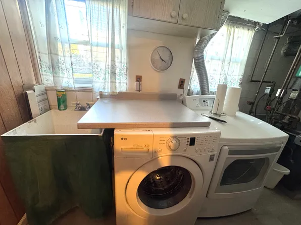 13-01 133rd Place image 15 of 17