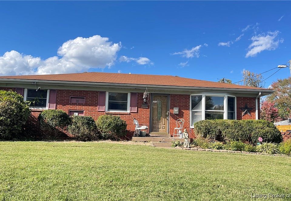 1st image of 1809 N Larkspur Drive