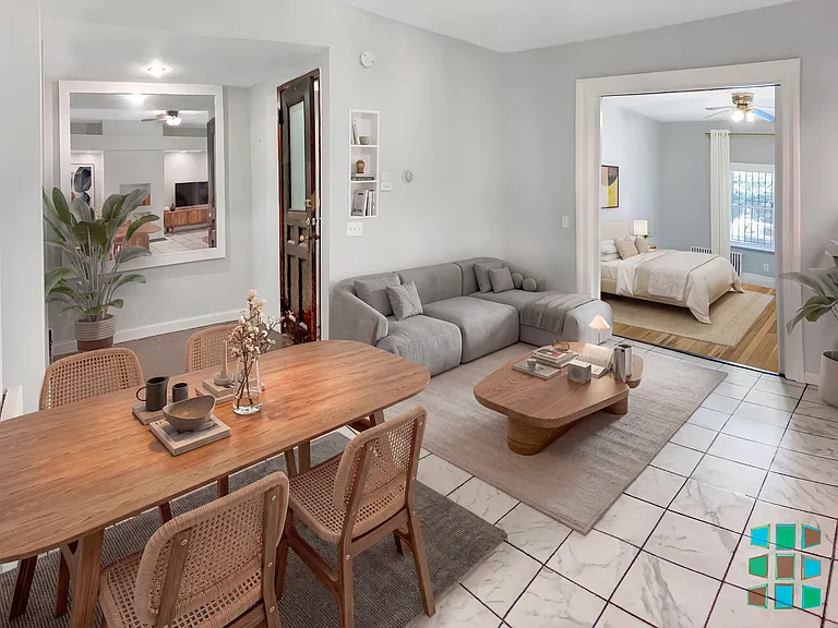 131 Hall St #1 — Photo 8