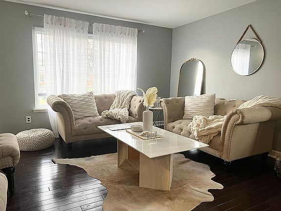 5th image of 43075 Avon Ct