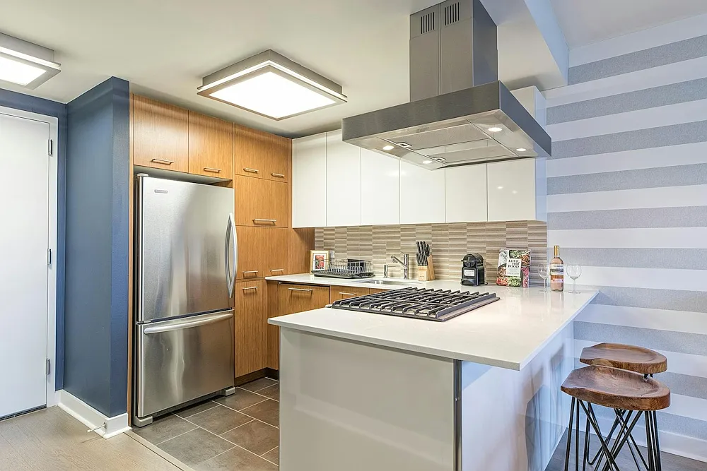 450 West 42nd Street — Photo 1