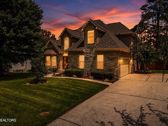 2nd image of 1164 Heatherfield Ln
