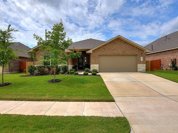3rd image of 125 Headwaters Dr