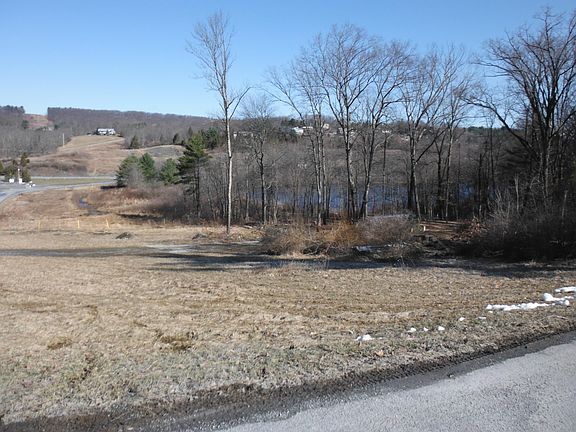 4th image of 3209 Woodland Dr