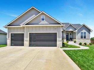 1124 Summerchase St, Derby, KS 67037