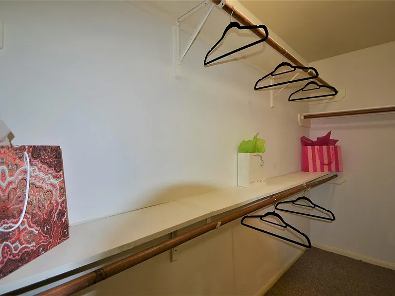 5126 Riverwood Dr — Photo 29