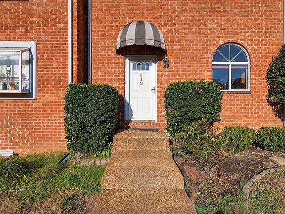 2nd image of 412 Leisure Ln