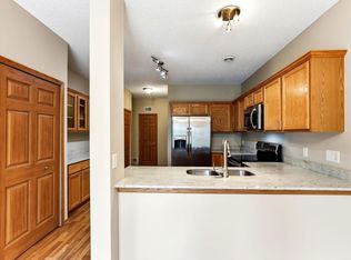 6784 Pine Crest Trl, Cottage Grove, MN 55016