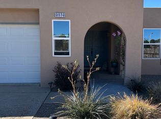 2172 Chamisos Ct, Santa Fe, NM 87505
