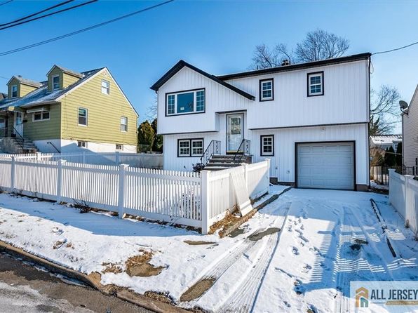 40 Brown Ave, Iselin, NJ 08830