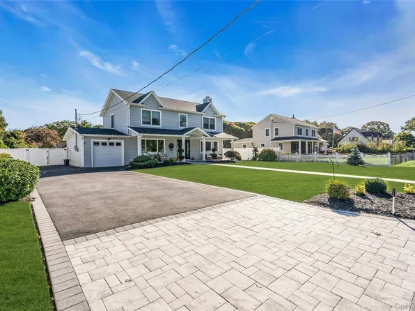 2289 Cedar Avenue, Ronkonkoma, NY 11779