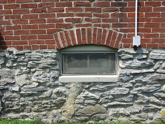 4th image of 29 E Cottage Ave