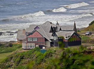 1243 Highway 101 S, Yachats, OR 97498