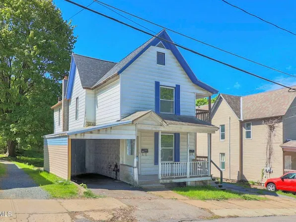 22 Eagle St #1, Gloversville, NY 12078