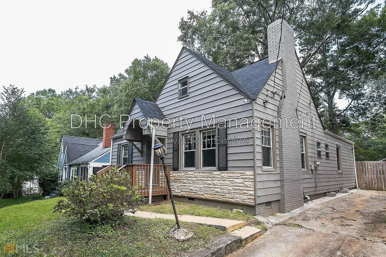 5 bed, 3.0 bath, 2100 sqft, $2,595 — Photo 3