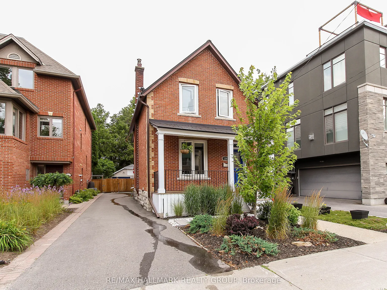 3 bed, $4,300 — Photo 2