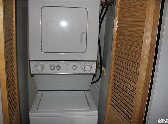 5th image of 67 Richmond Blvd Unit 1B
