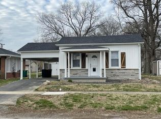 1511 Jefferson St, CARLYLE, IL