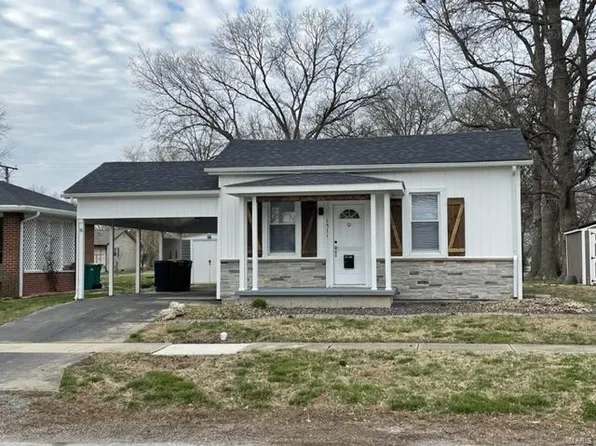 1511 Jefferson St, Carlyle, IL 62231