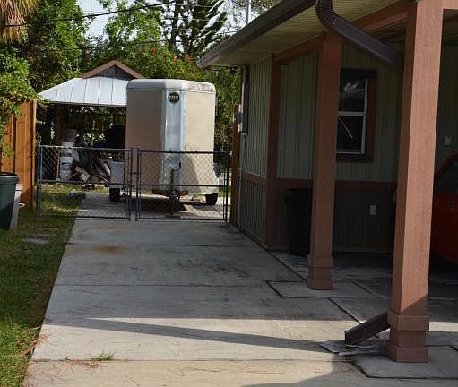5th image of 1833 Mosswood Dr