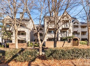 212 W 10th St APT 4, Charlotte, NC 28202