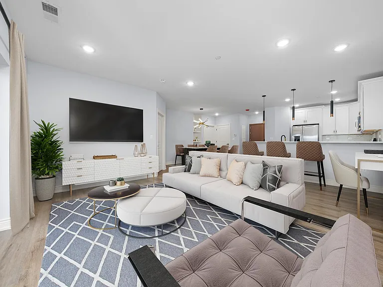 Premier Luxury Apartments — Photo 10