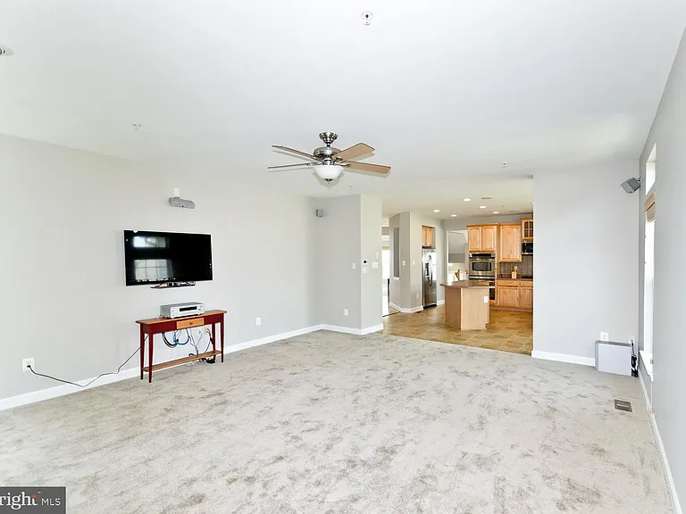 8006 Kingsmill Rd — Photo 22