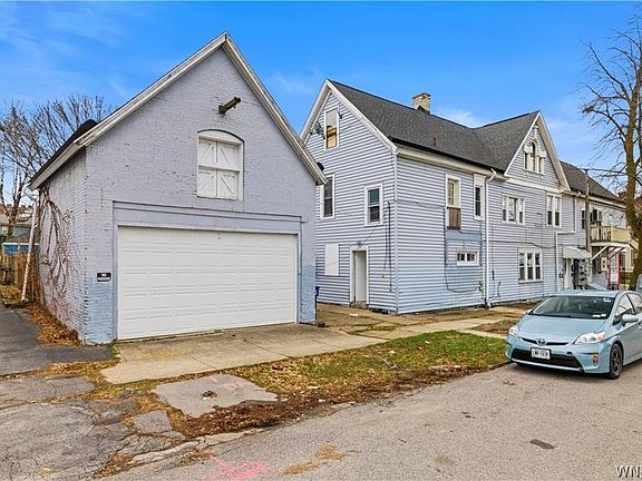 2nd image of 139 Vermont St