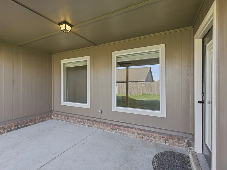 10450 S James St — Photo 27