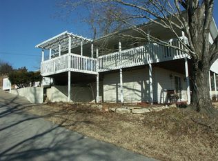 9 Sasparillo Ln, Kimberling City, MO 65686