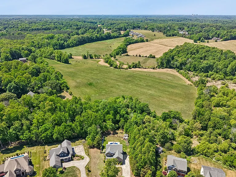 3924 Fox Grove Trl — Photo 55