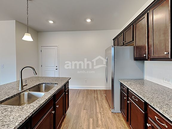 3rd image of 8106 Brookbend Dr