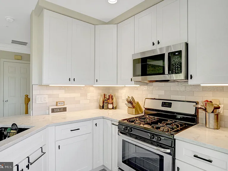 5945 Terrapin Pl #304 — Photo 22