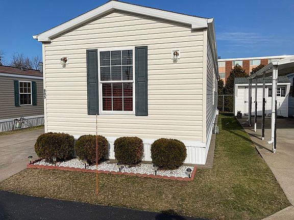 4th image of 905 Douglas Dr