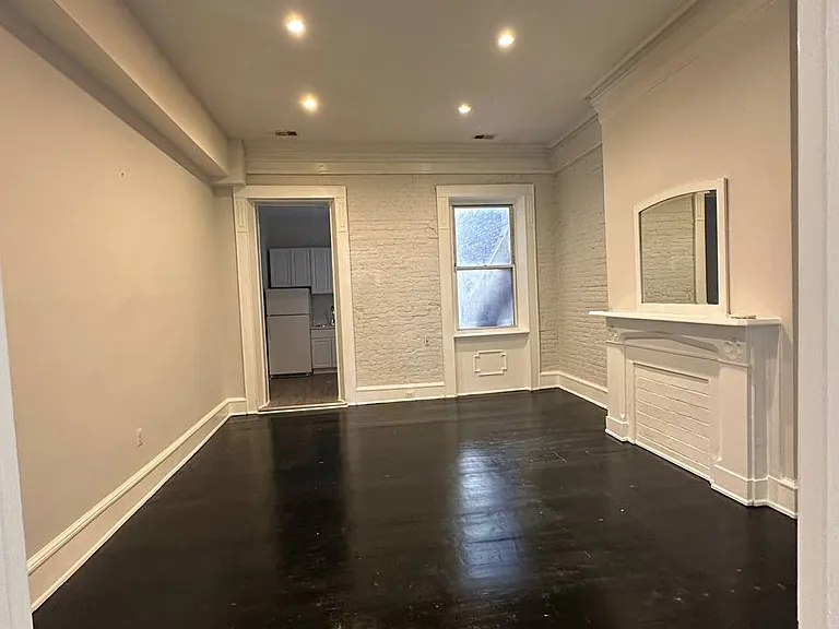 517 Cathedral St #1 — Photo 4